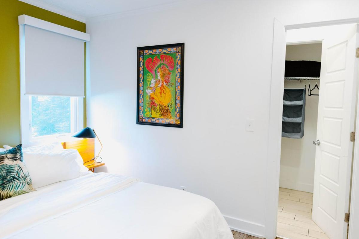 Suitetrails - The Vinyl at Music Row - 1 Bedroom Apartment