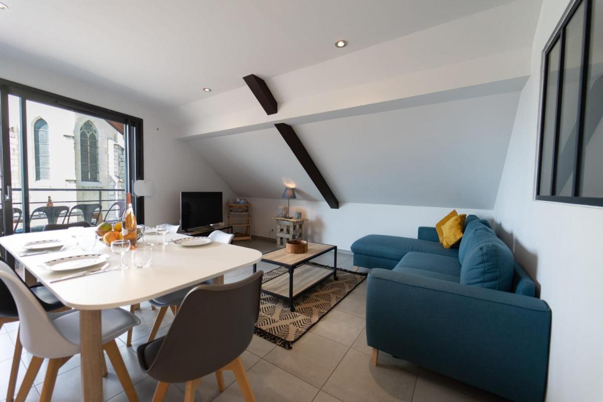 Le Roc du Cygne charmant appartement 4 personnes à deux pas du lac - Housity