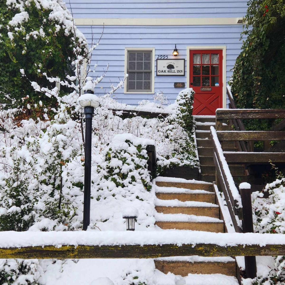 Oak Hill Inn - Housity