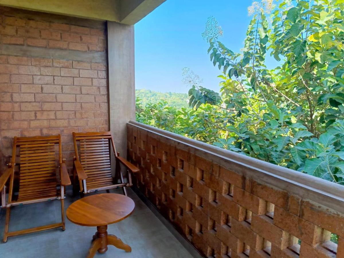 AMARA AYURVEDA RETREAT- Overlooking Evergreen Western Ghats an ecologically sustainable living space in Kovalam - Housity