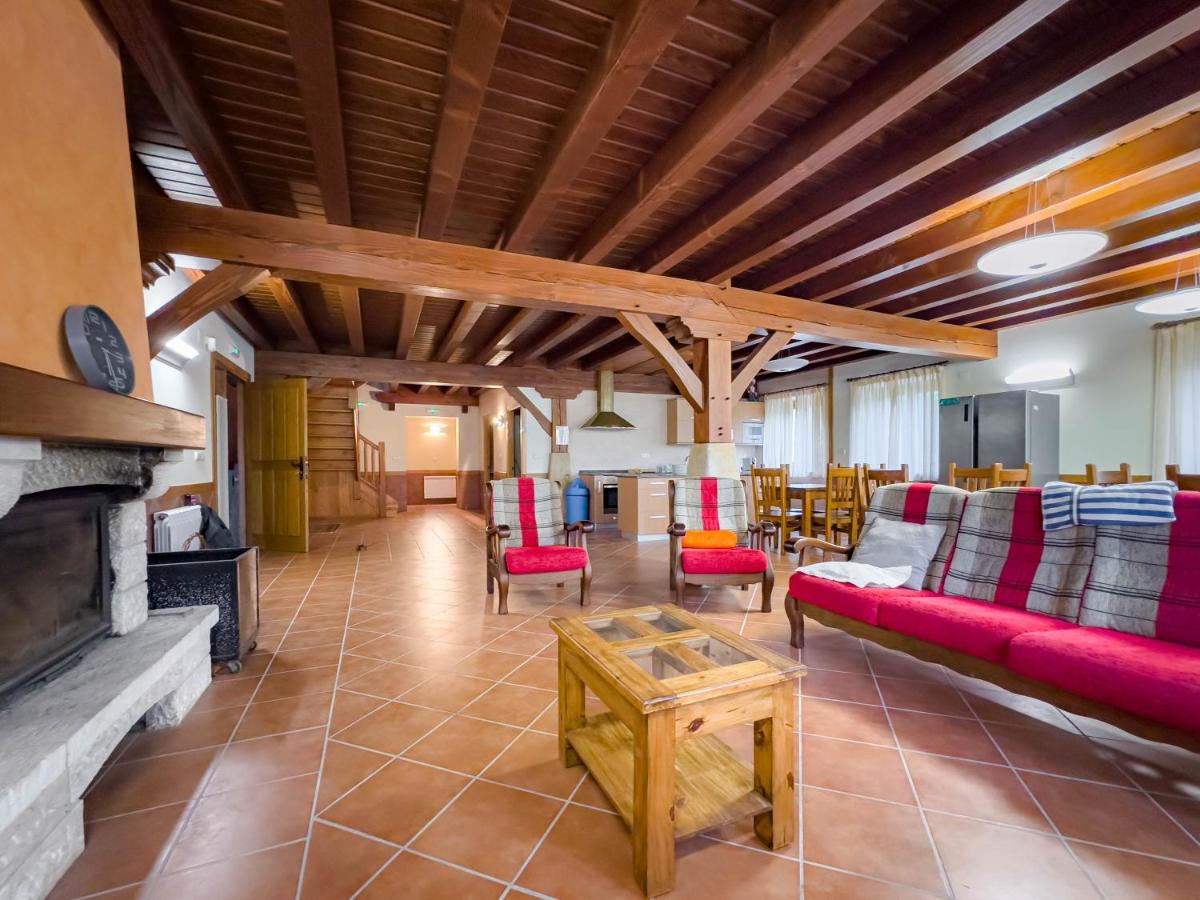 Amplia casa rural en entorno natural - Housity