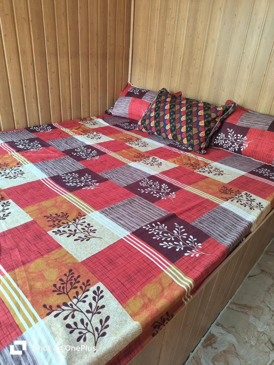 Swastik guest house - Housity