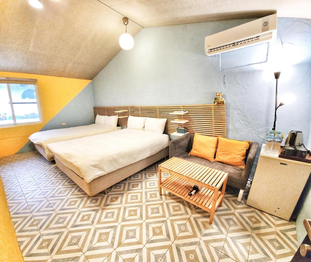 Lucky Star Inn - Housity