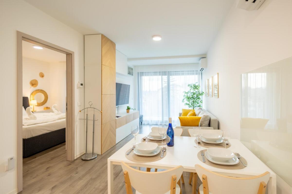 Casa Romana Apartmanok Siófok By BLTN - Housity