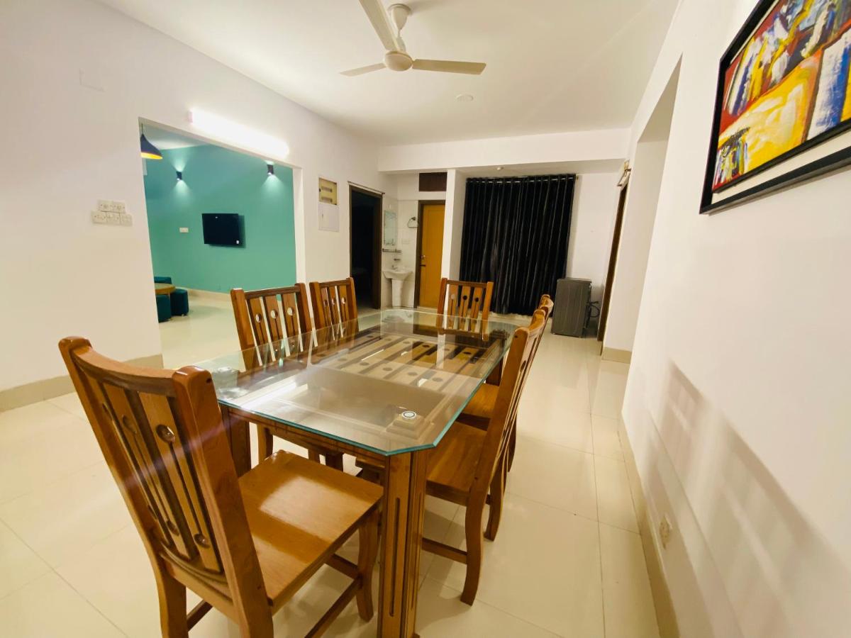 Suitetrails - Amazing Apartment in Bashundhara
