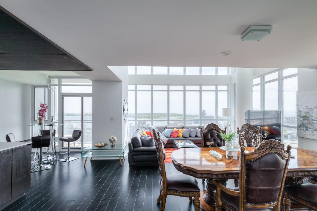 Royal INN - Housity