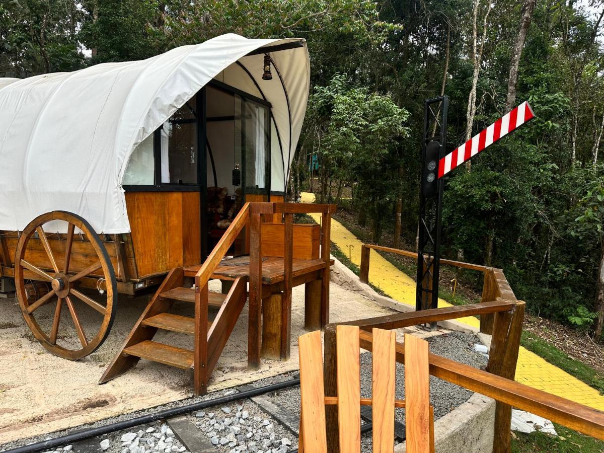 Carroça Colorado, Vila Mágica - Housity