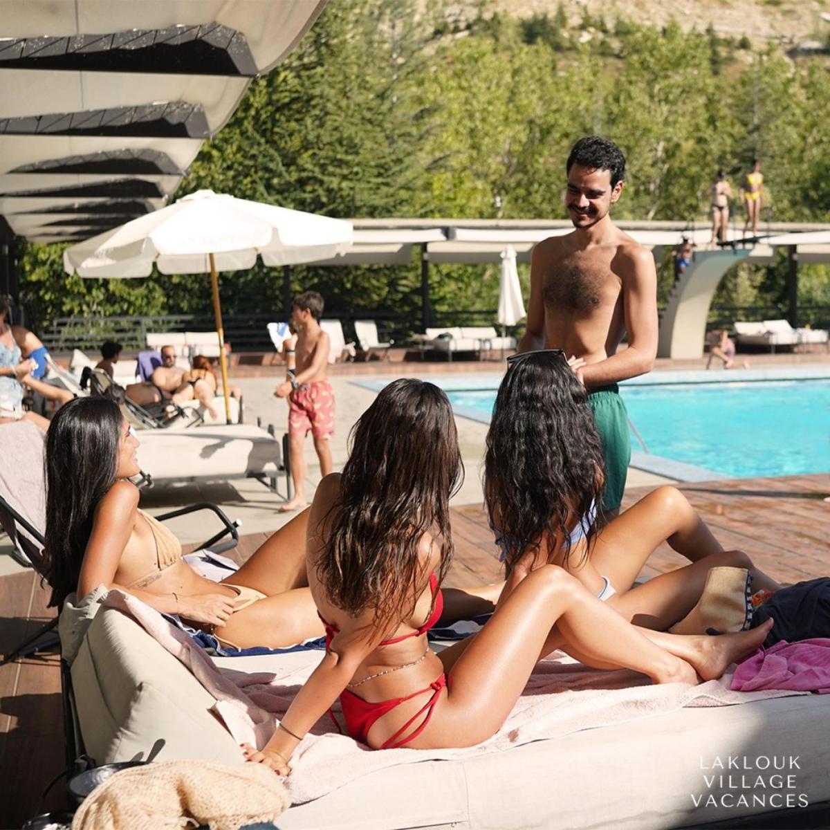 Nirvana Hotel and Spa in Laklouk Quadruple Room - Housity