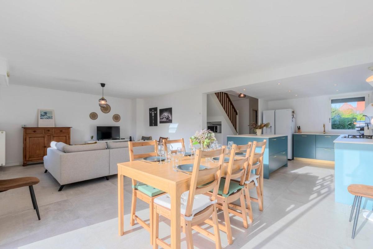 Beautiful 4 bedroom house with parking and garden - Housity