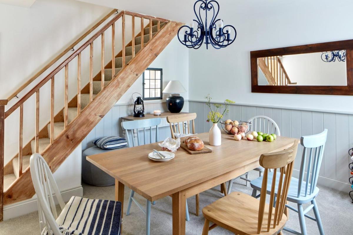 Bosun Cottage - Boutique retreat on the beach - Housity