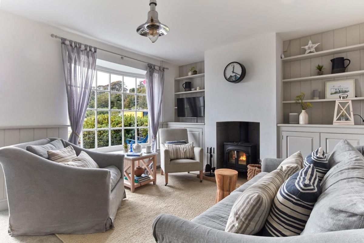 Bosun Cottage - Boutique retreat on the beach - Housity
