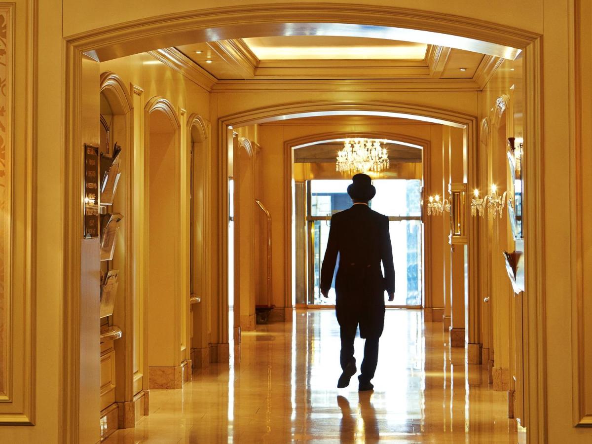 Gäste, die in der Unterkunft Steigenberger Icon Frankfurter Hof übernachten Gäste, die in der Unterkunft Steigenberger Icon Frankfurter Hof übernachten