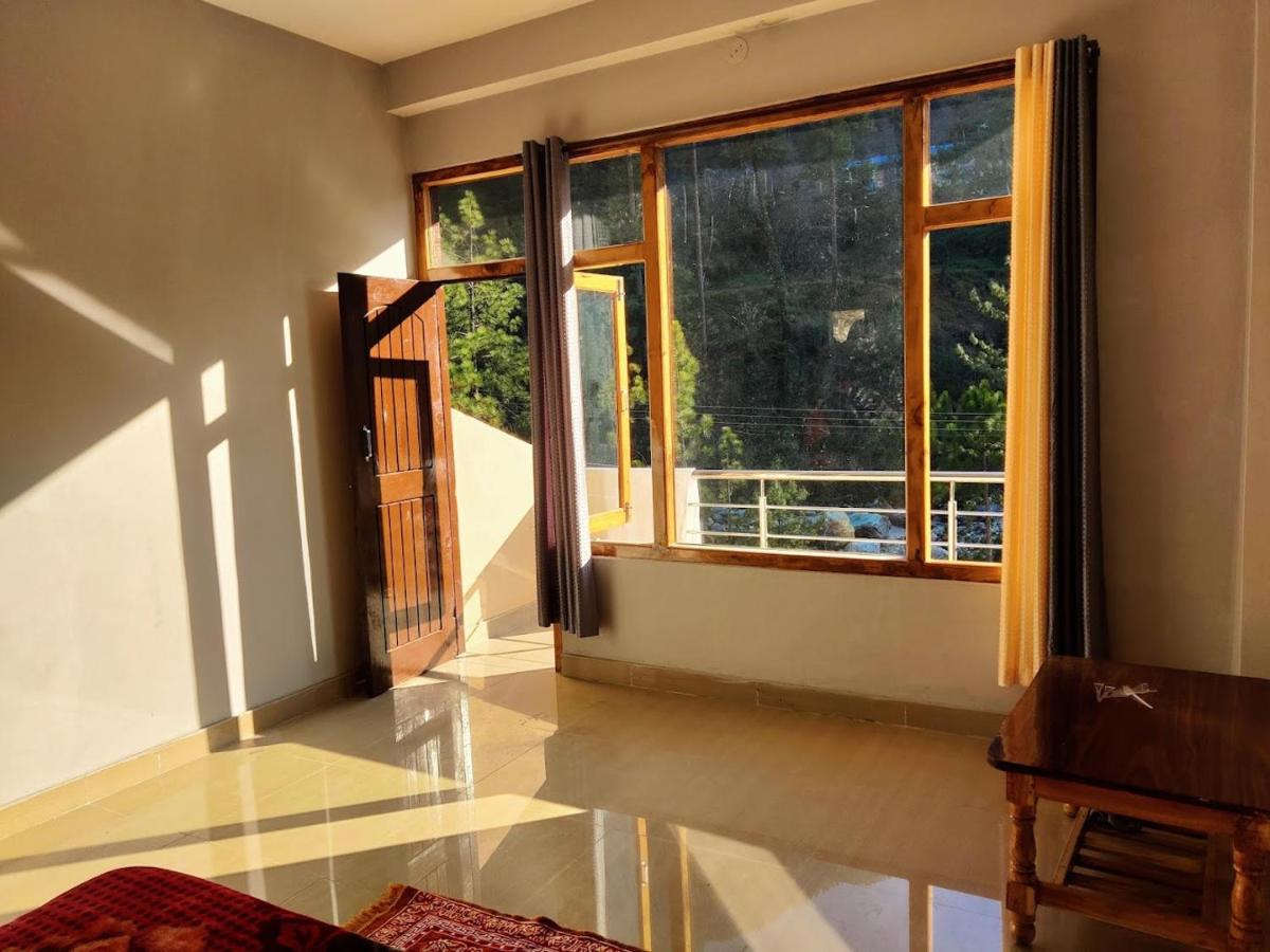 Hotel The River wood - Housity