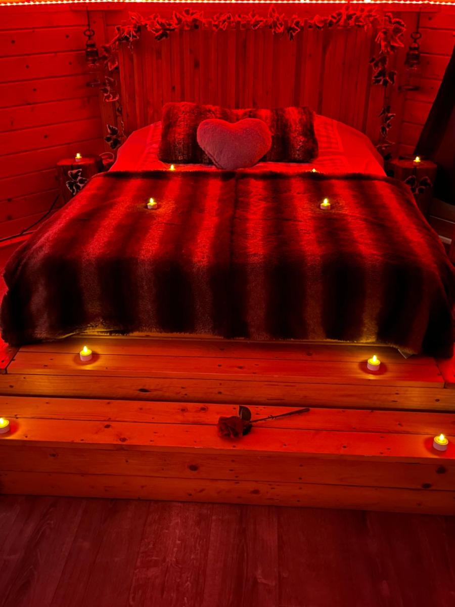 Lovers Nest - Housity