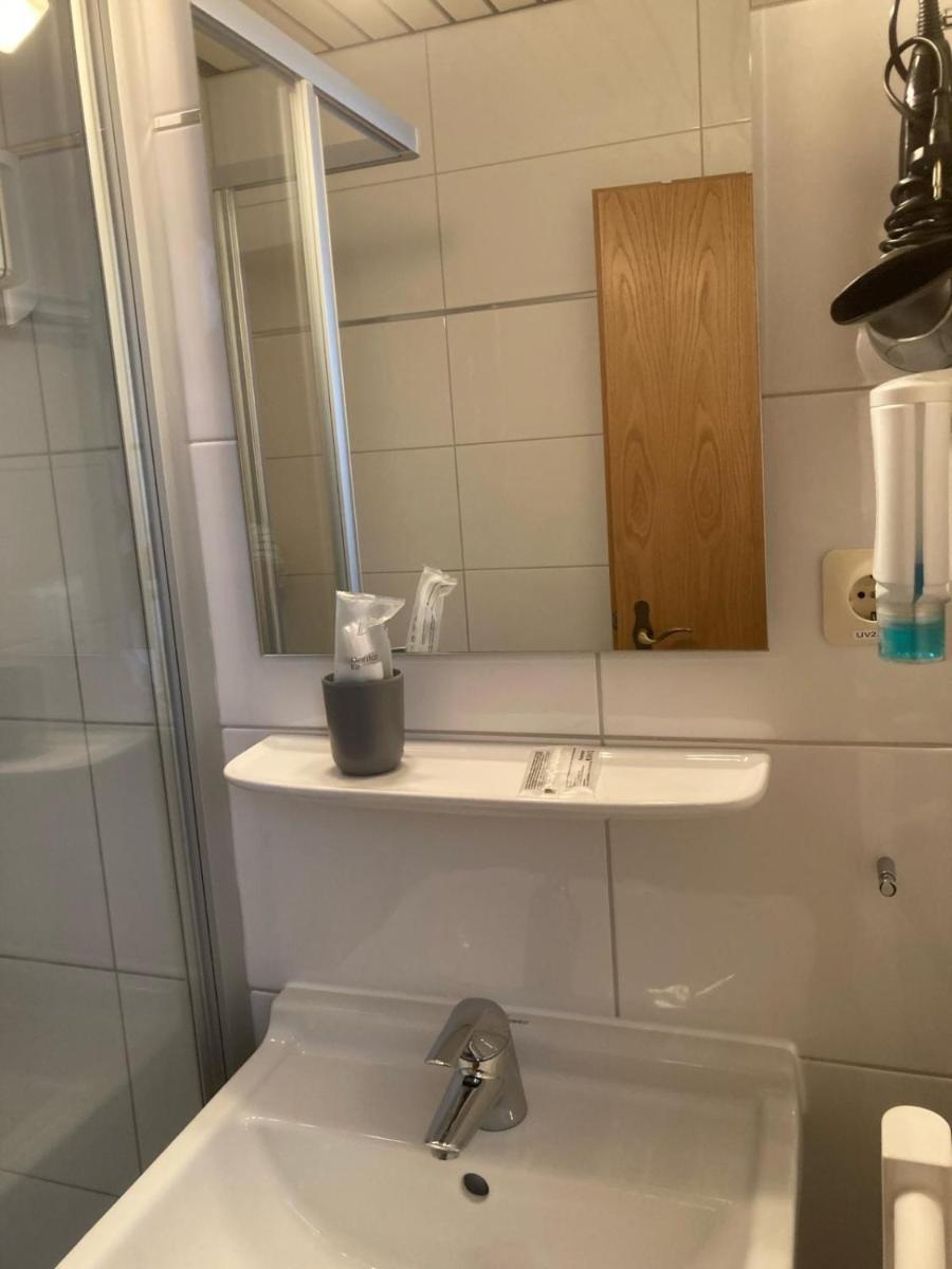 Hotel Zum Weissen Mohren - Housity