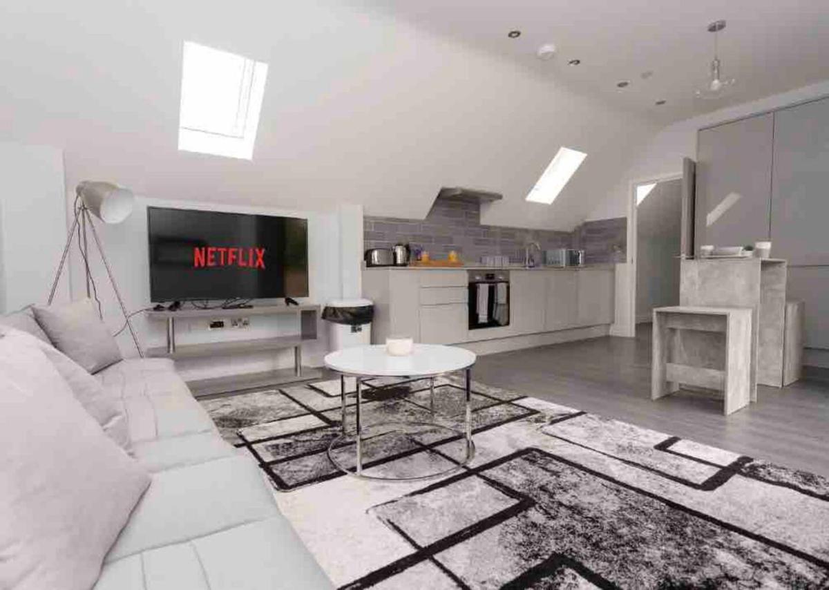 D & D Luxury Apartments - Housity