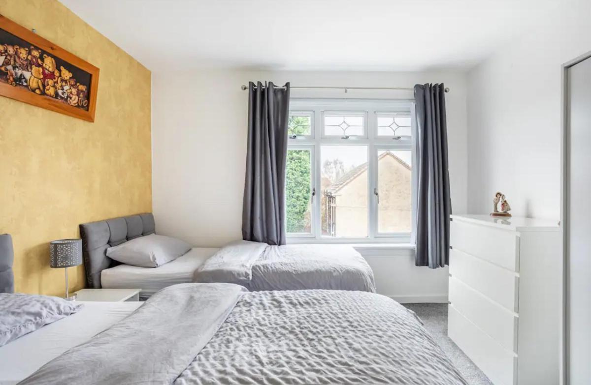 Captivating 2 bedroom home with conservatory - Housity