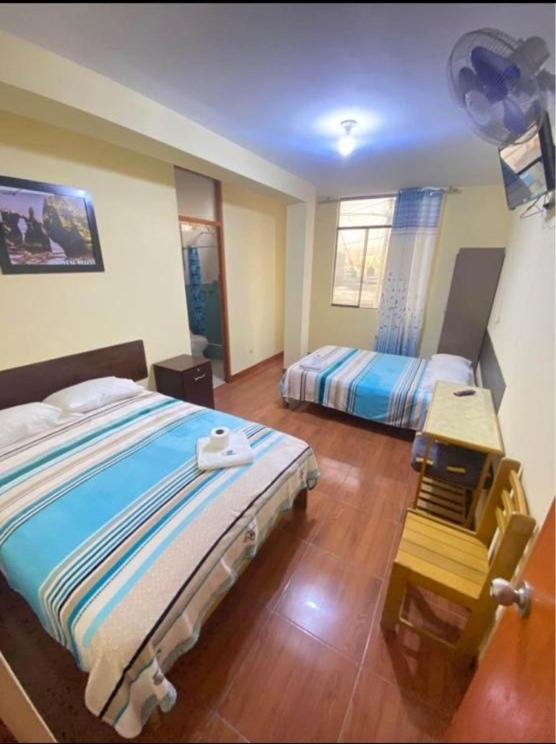 HOSTAL DELFIN - Housity