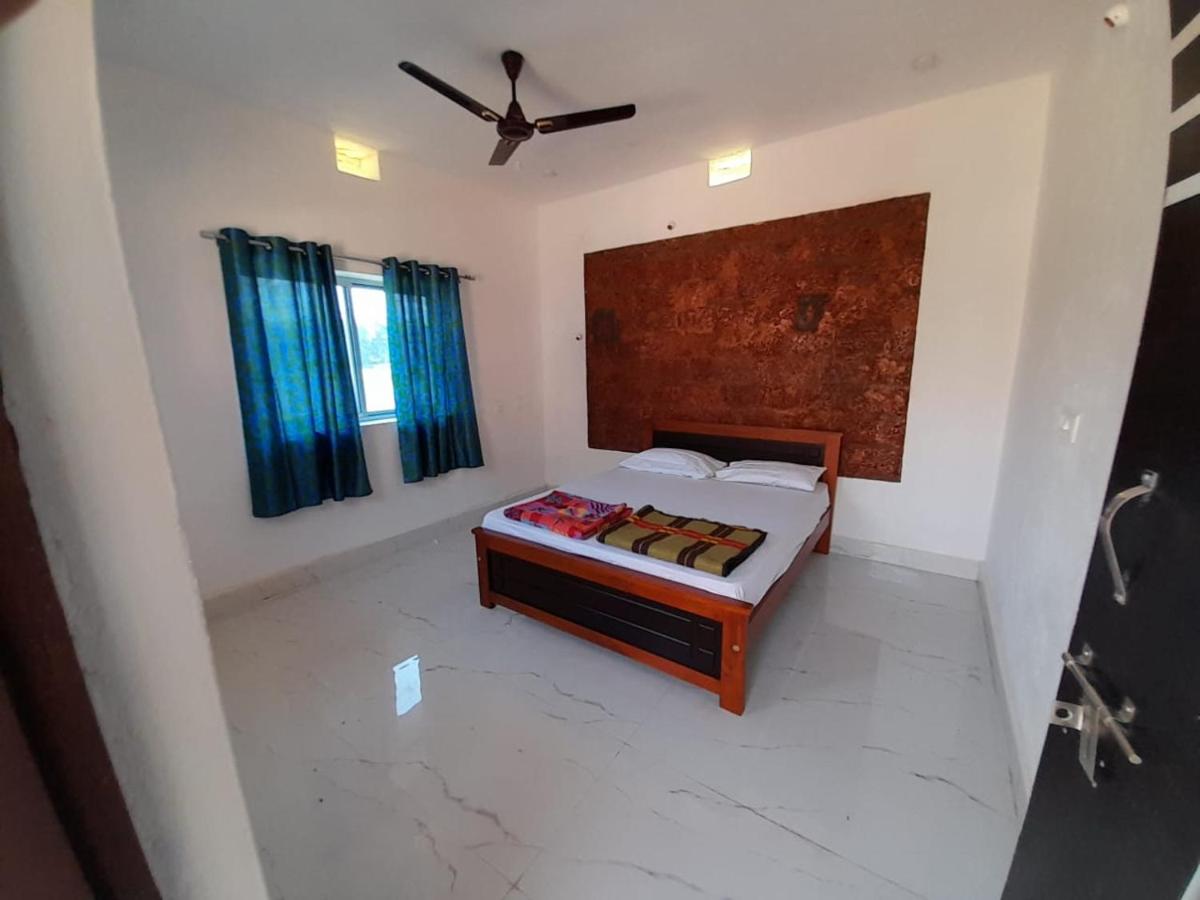 Sun Kissed Beach Stay - Housity