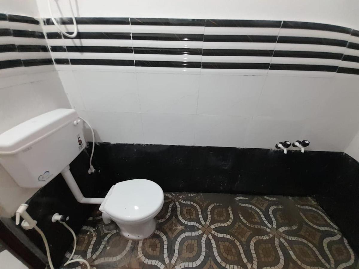 Sun Kissed Beach Stay - Housity