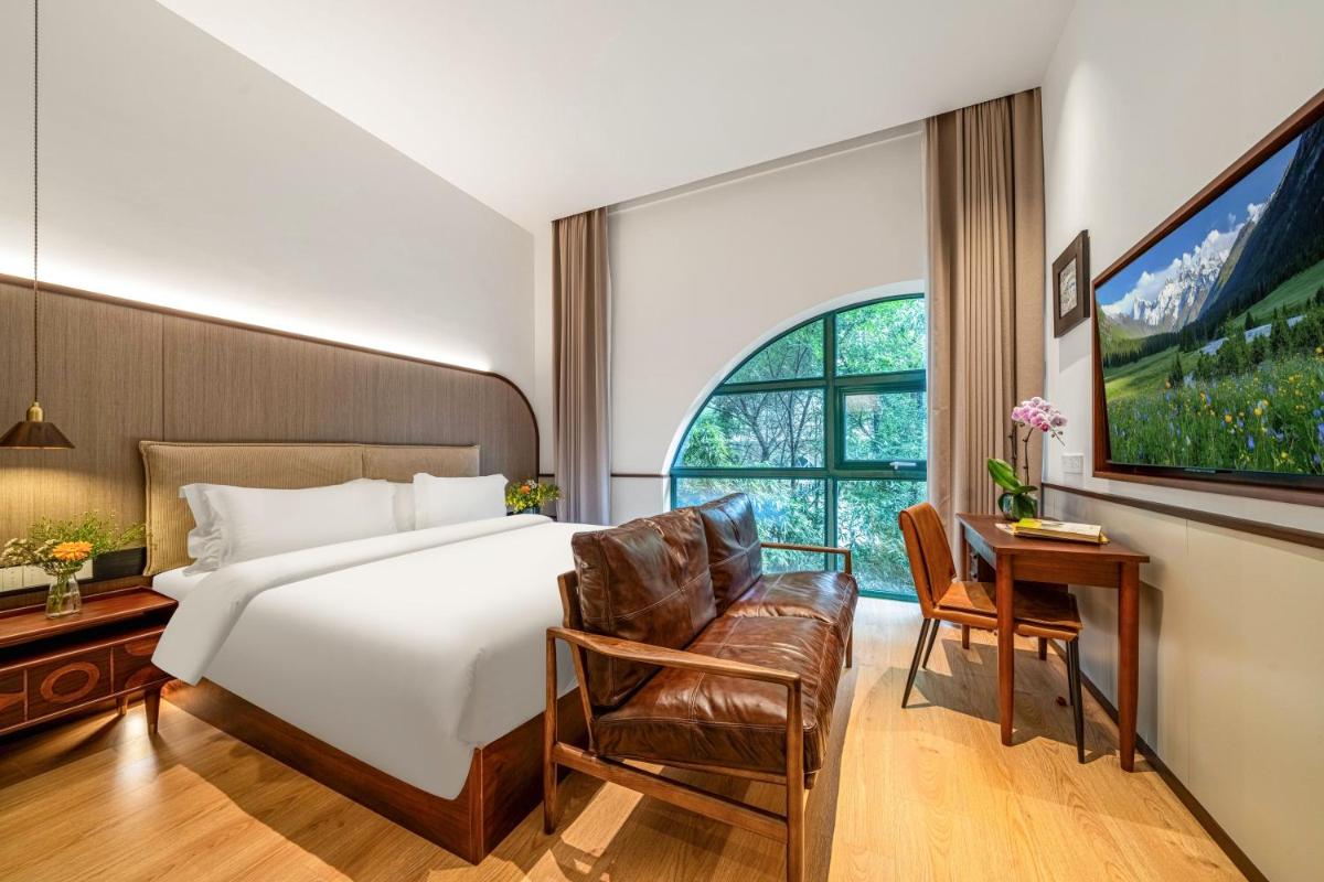 Wuyu Hotel, Jinyun Mountain & Southwest University - Hizvo