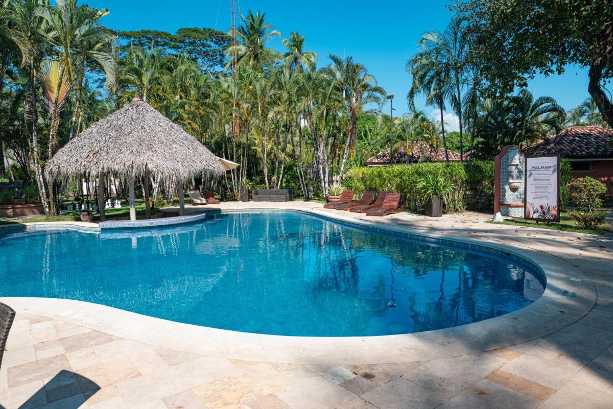 Sunset del Mar Beach Resort - Housity