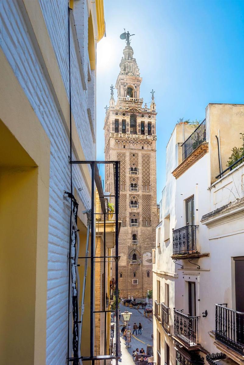 Genteel Home Giralda - Housity
