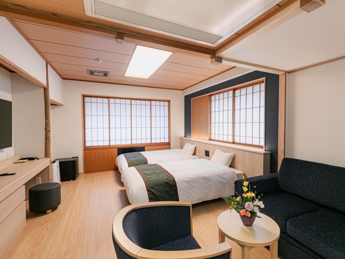 Ureshino Motoyu - Housity