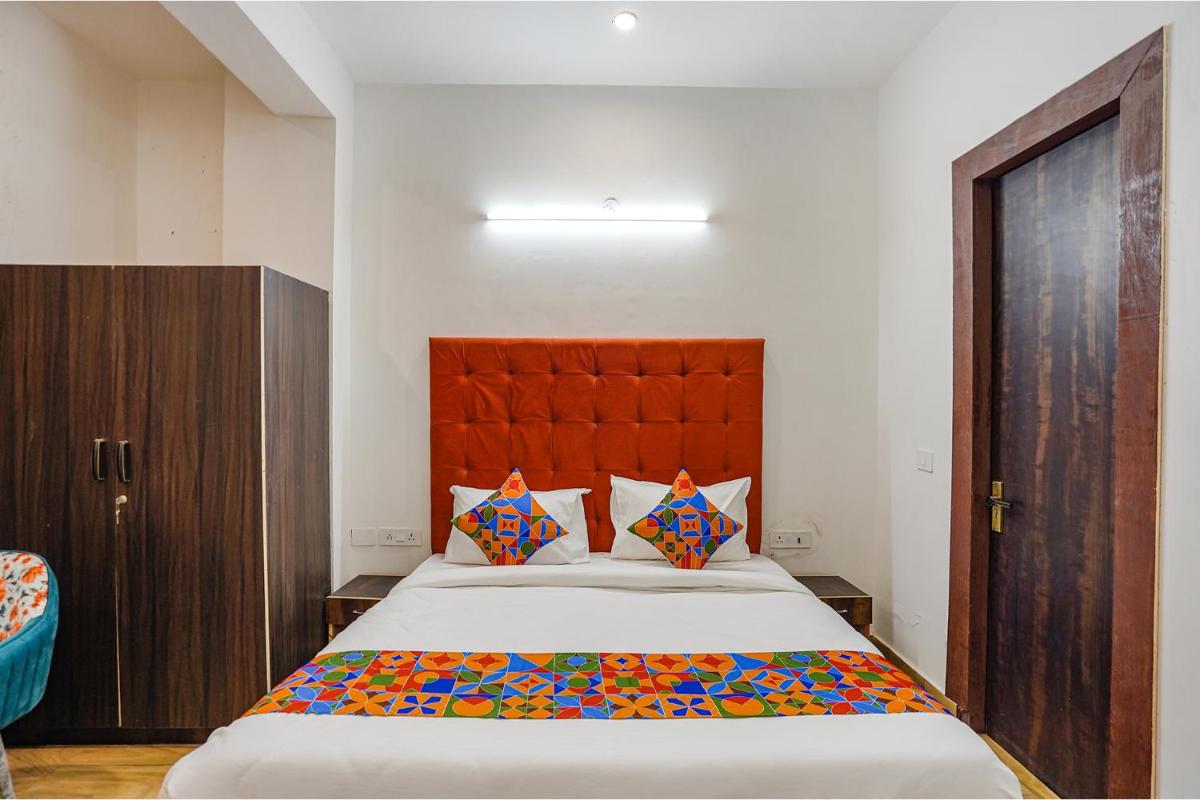 FabHotel Saffron Inn - Housity