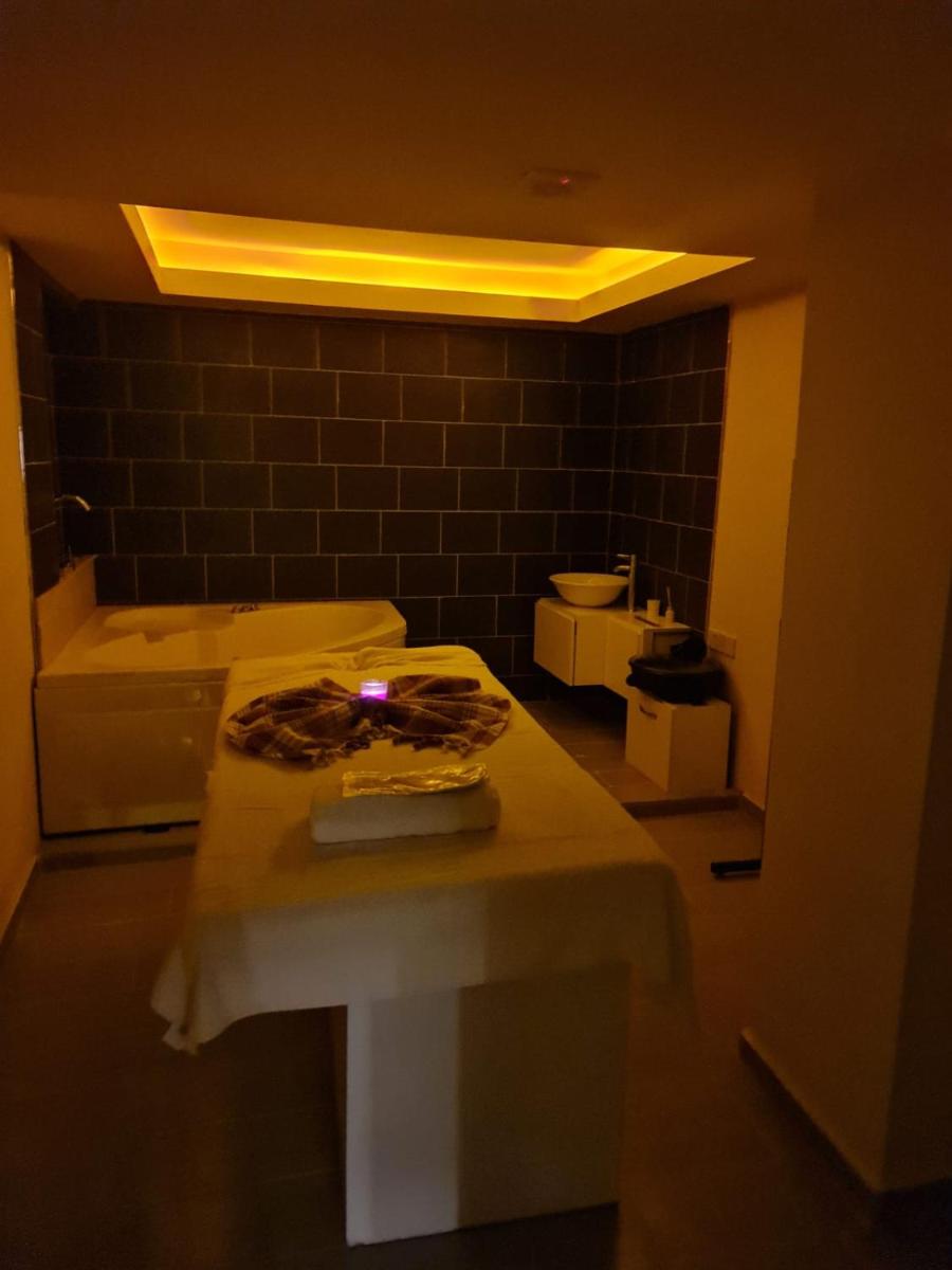 Suitetrails - Olivia Palm Hotel