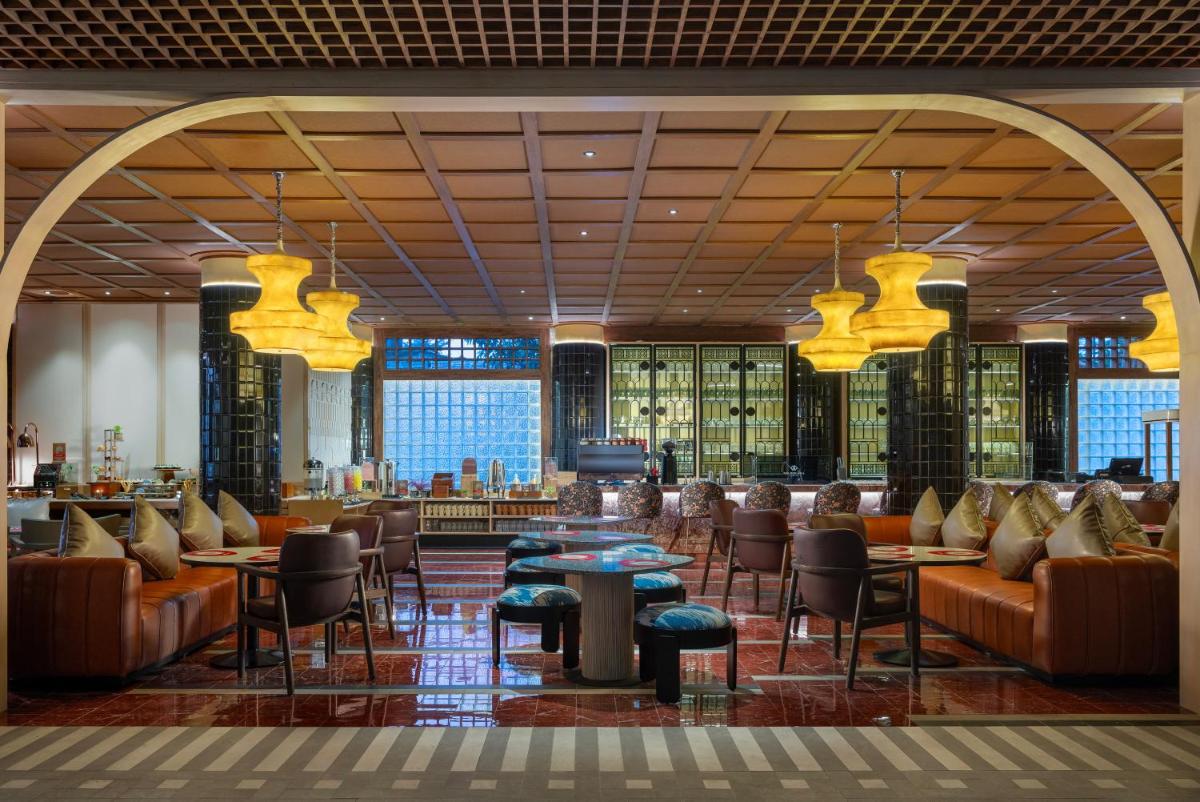 Golden Hill by Golden Tulip - Housity