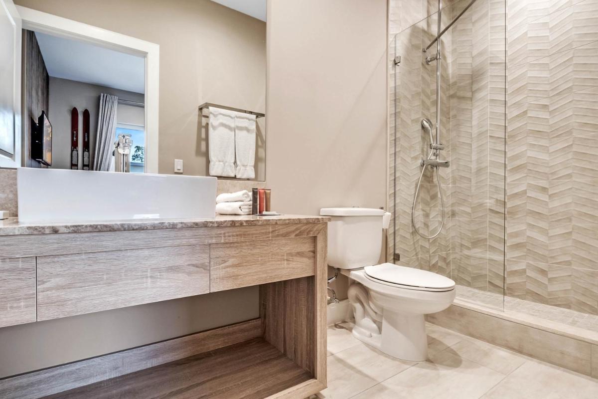 3 Bedroom 3,5 Bathroom Magic Village 7540 Bd - Housity