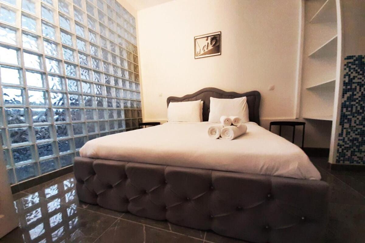 Sweet Apartment in Paris Montmartre - Housity
