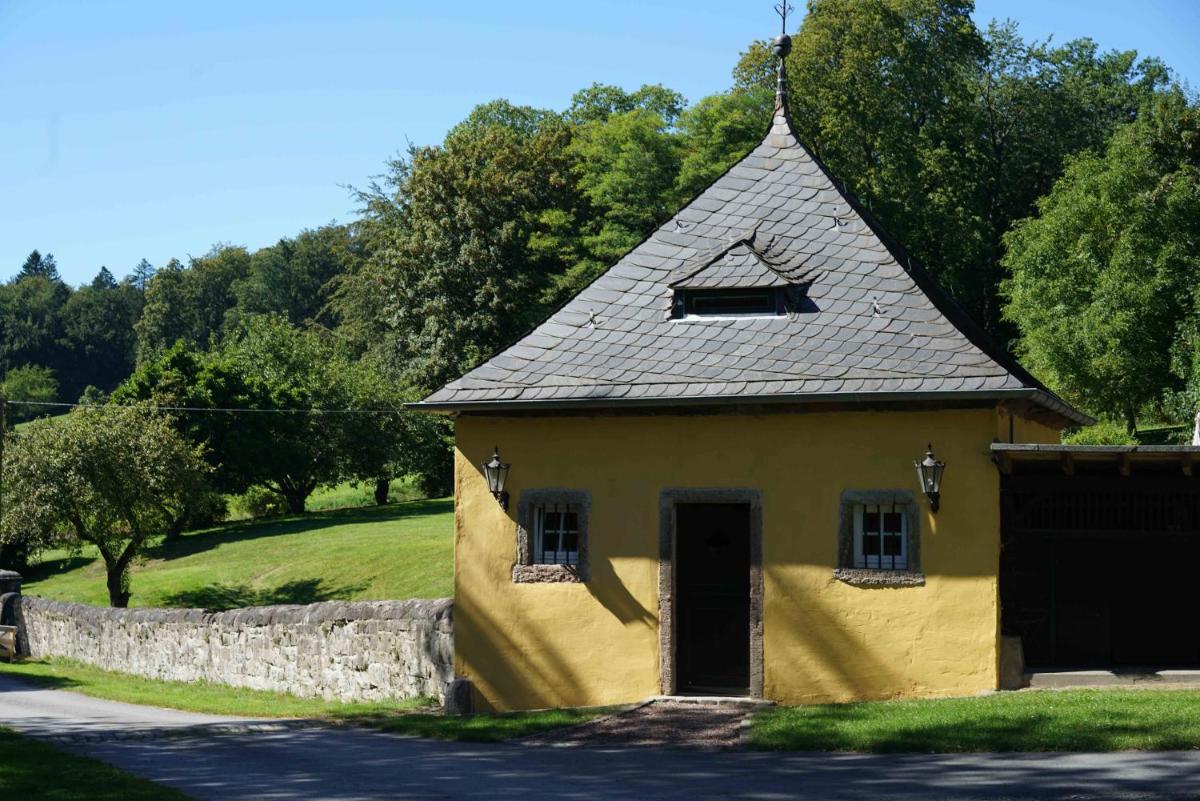 Idyllische Alte Schmiede beim Sorpesee - Housity