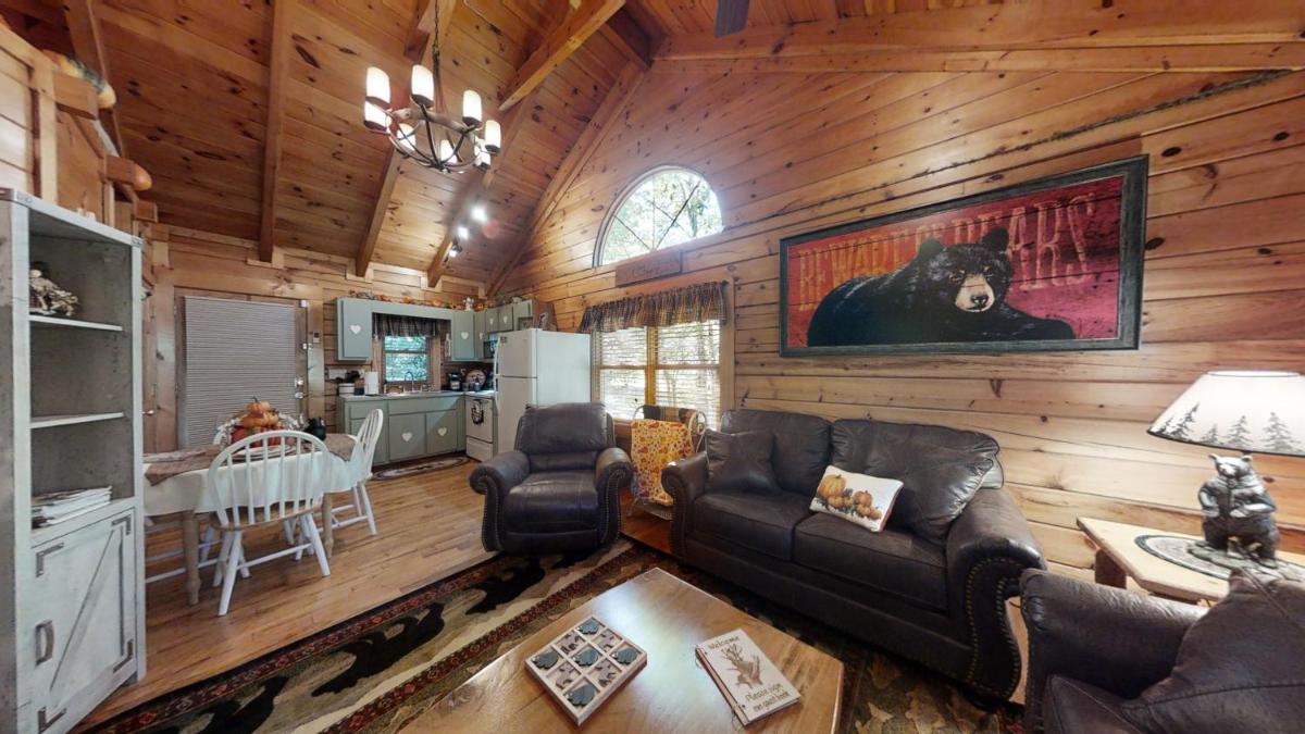 Snoozers Hollow - Housity