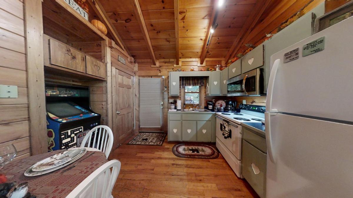 Snoozers Hollow - Housity