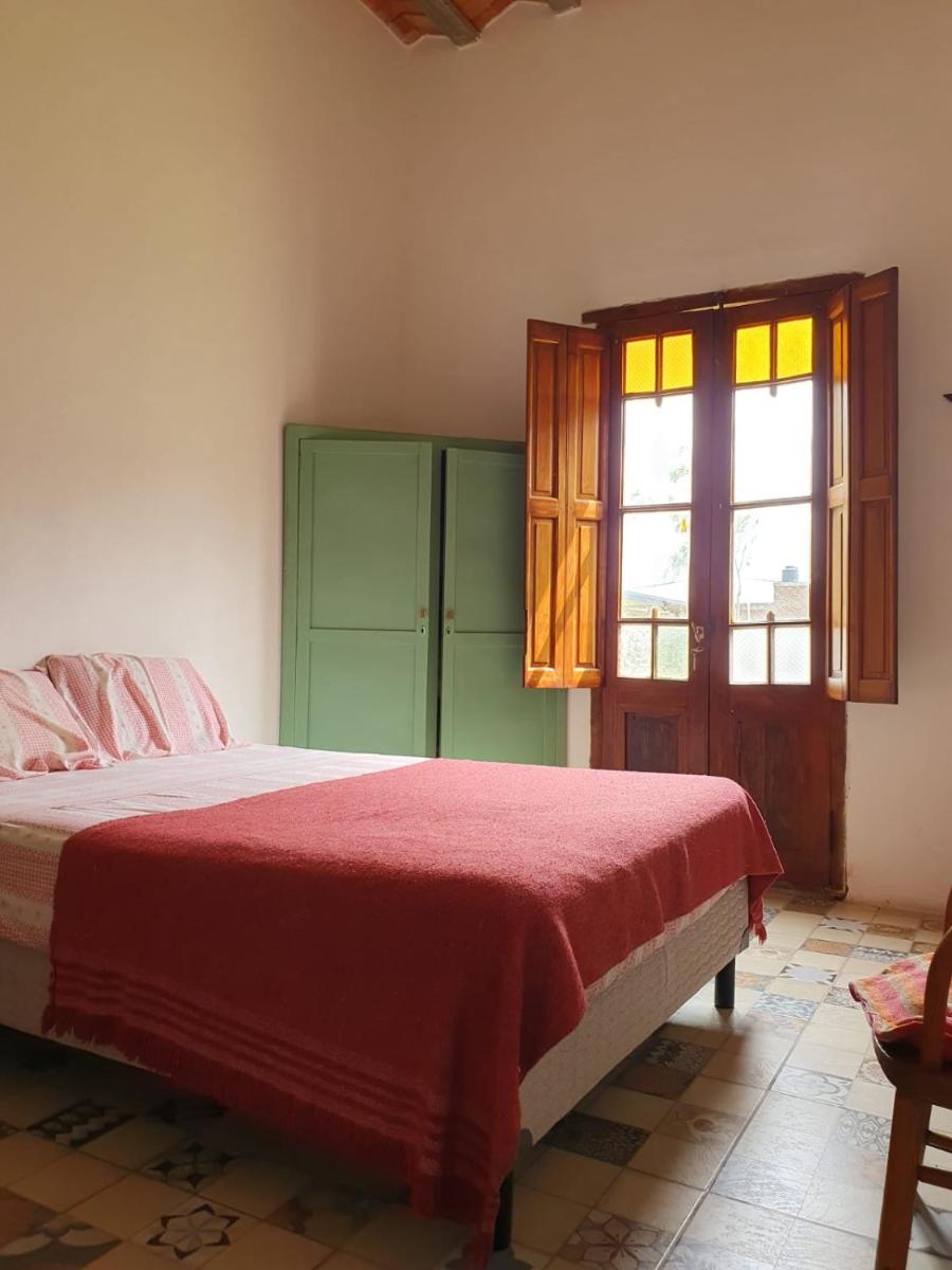 Inocencia Faez - Housity
