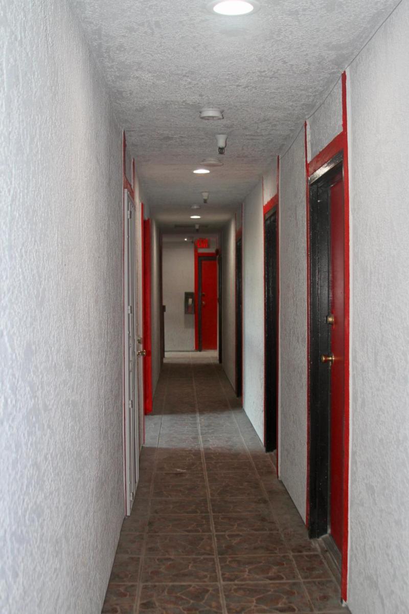 Broadway Inn Motel - Housity