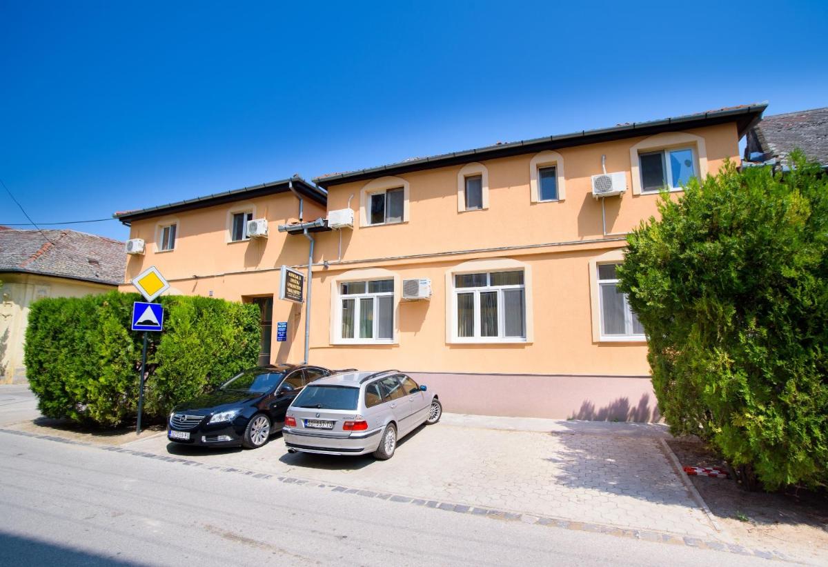 Guest house Mali homtel - Housity