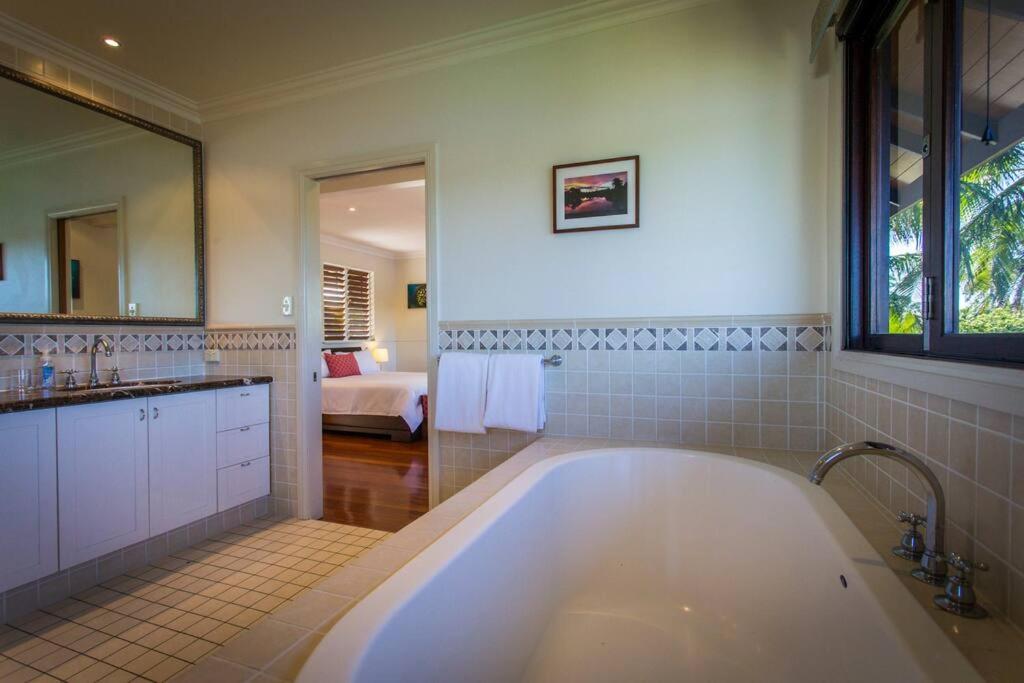 22 Ruby Close - Lakeside Home in Port Douglas - Housity