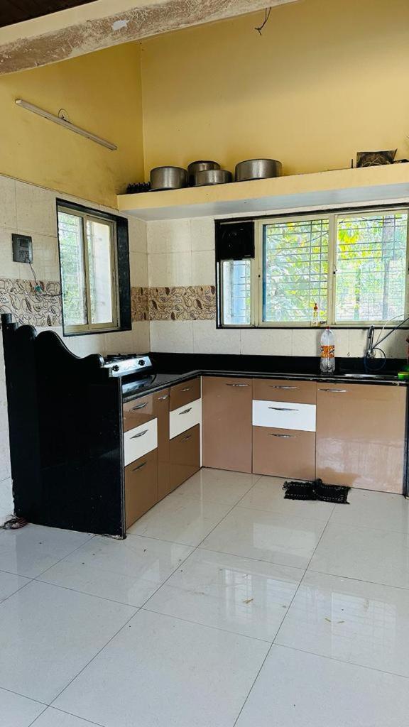ARNAV VILLA Farmhouse & Resort - Housity