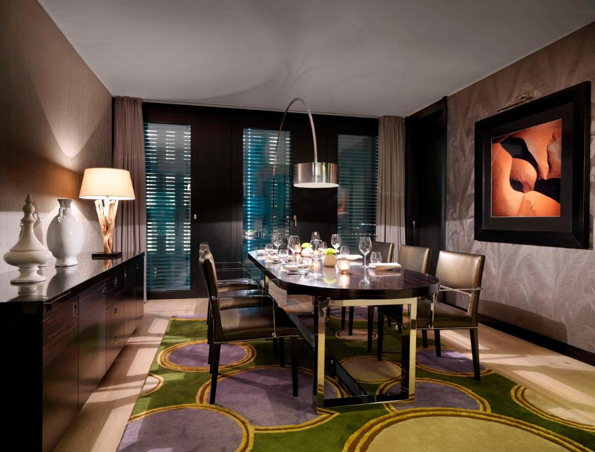 Ein Sitzbereich in der Unterkunft Hyatt Regency Dusseldorf