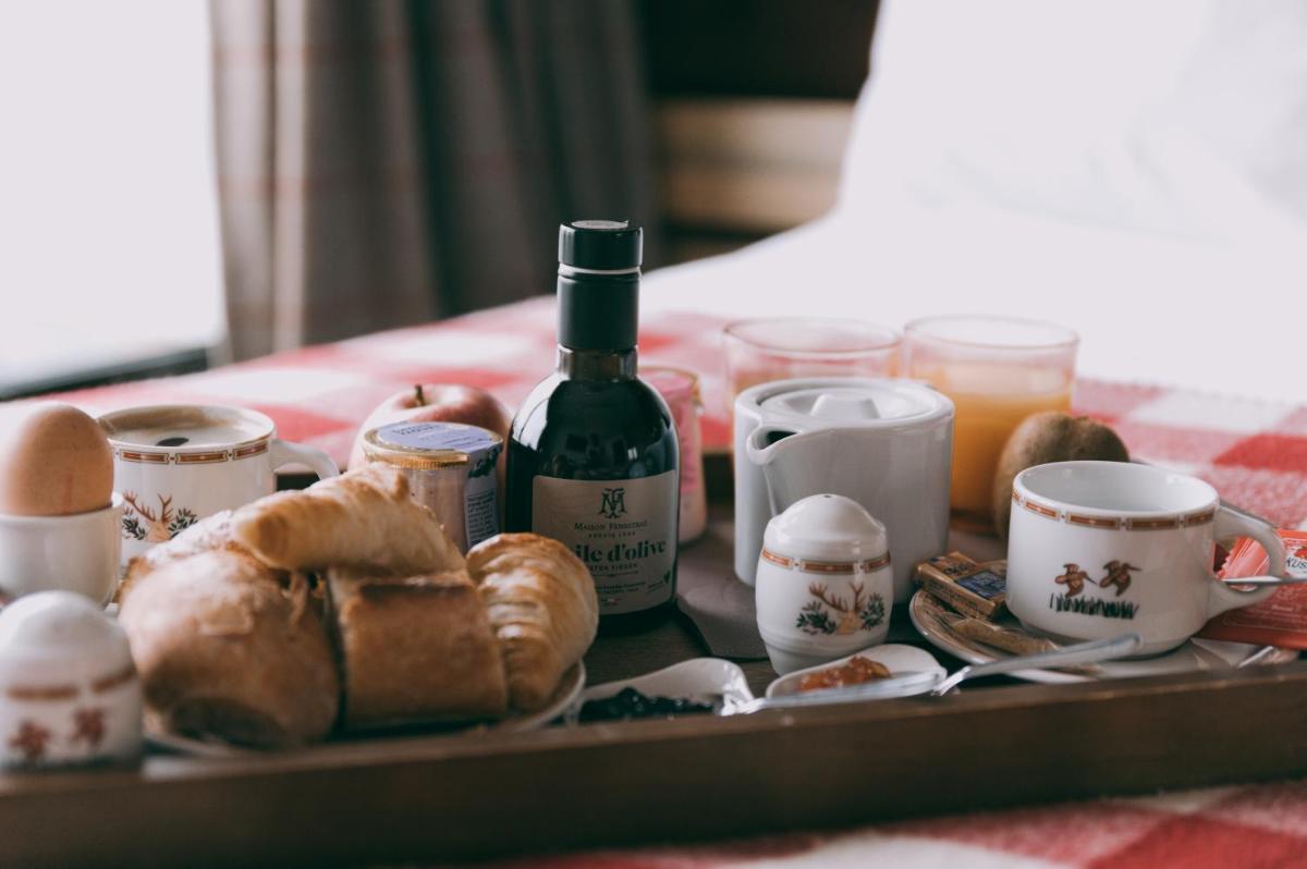 Nourriture dans l'hôtel ou à proximité