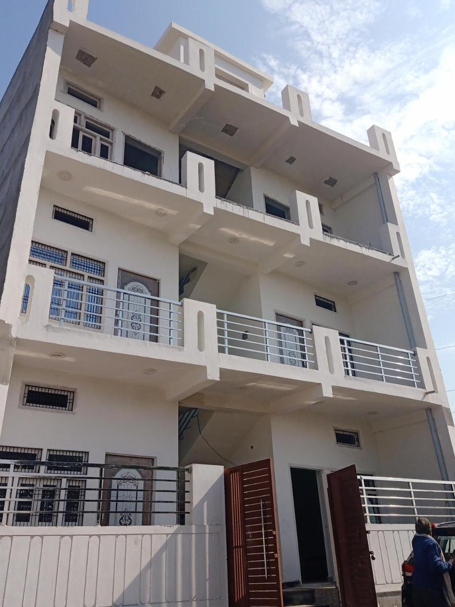 Hotel Ramayan Inn Free Pickup From Ayodhya Dham Junction - Housity