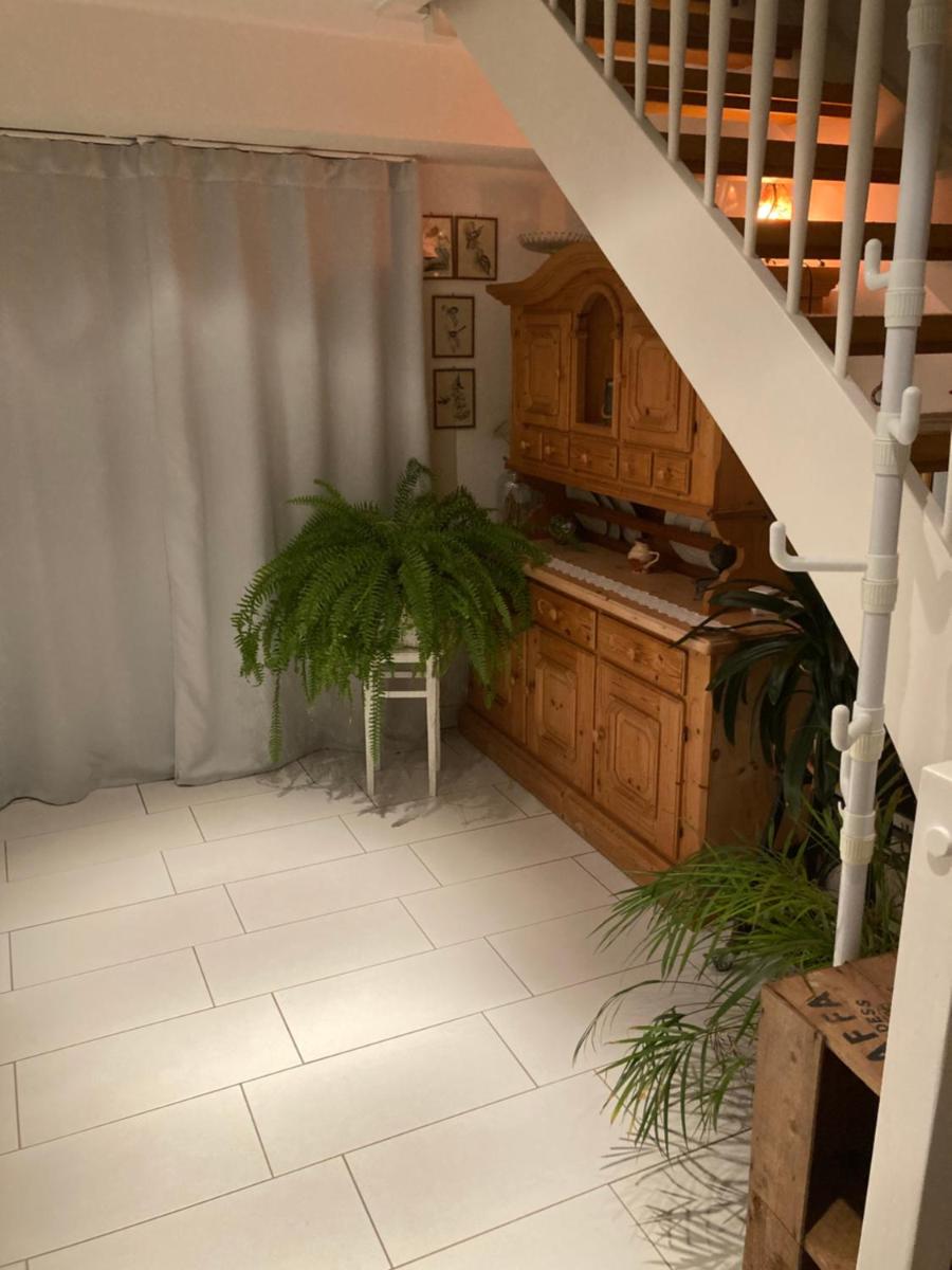 Lütte Stuv - Housity