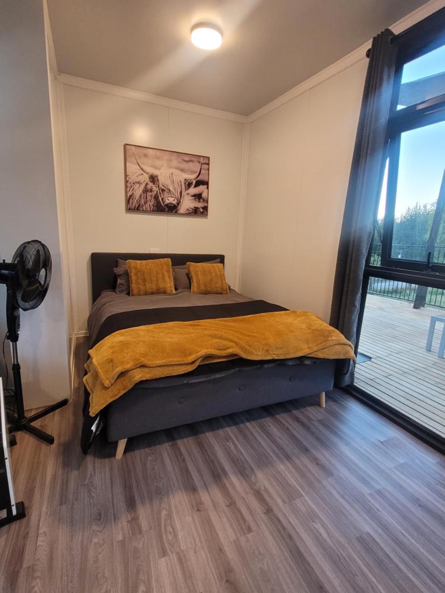 Hilltop Rural Retreat - Housity