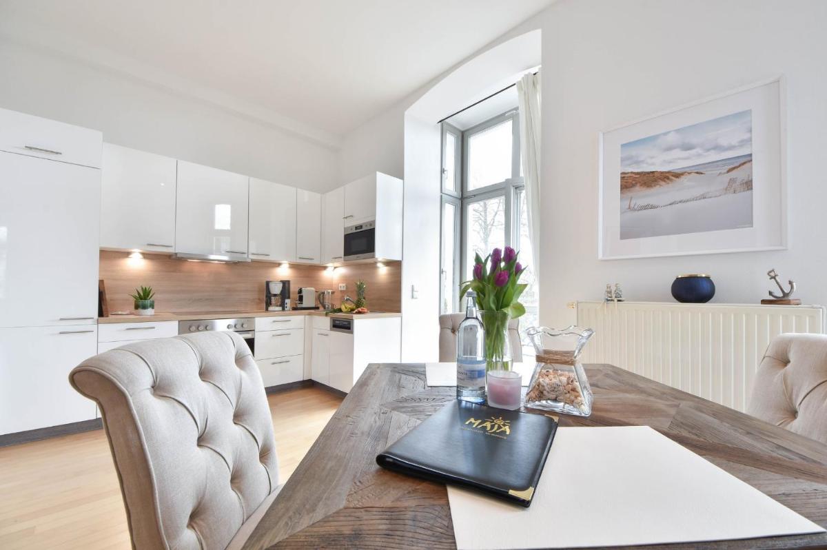 Villa Seeschloss 01 - Housity
