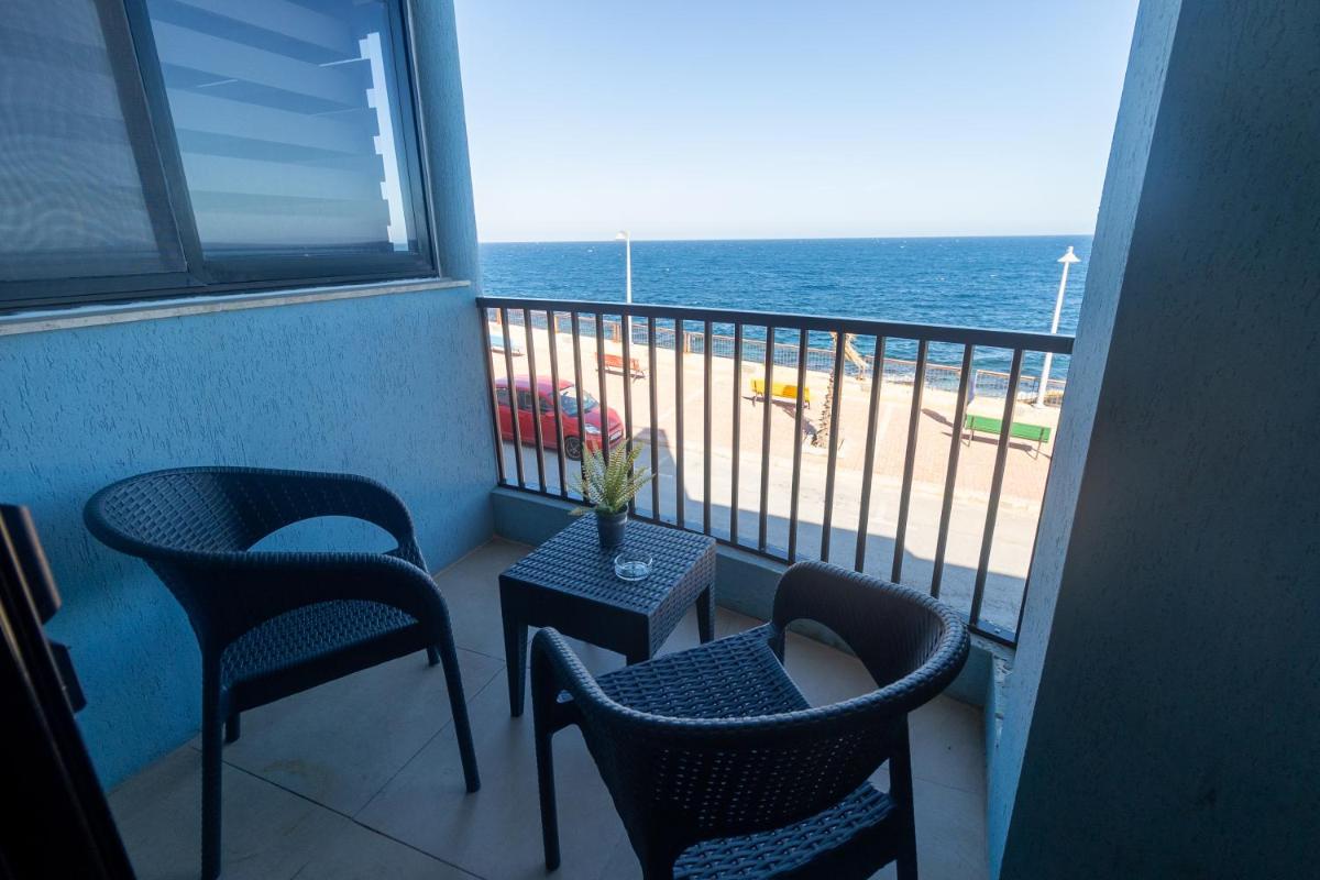 SG seaview apartment - Housity