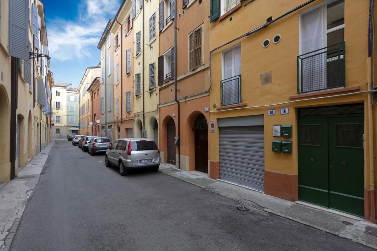 Rua Freda Apartments - Housity