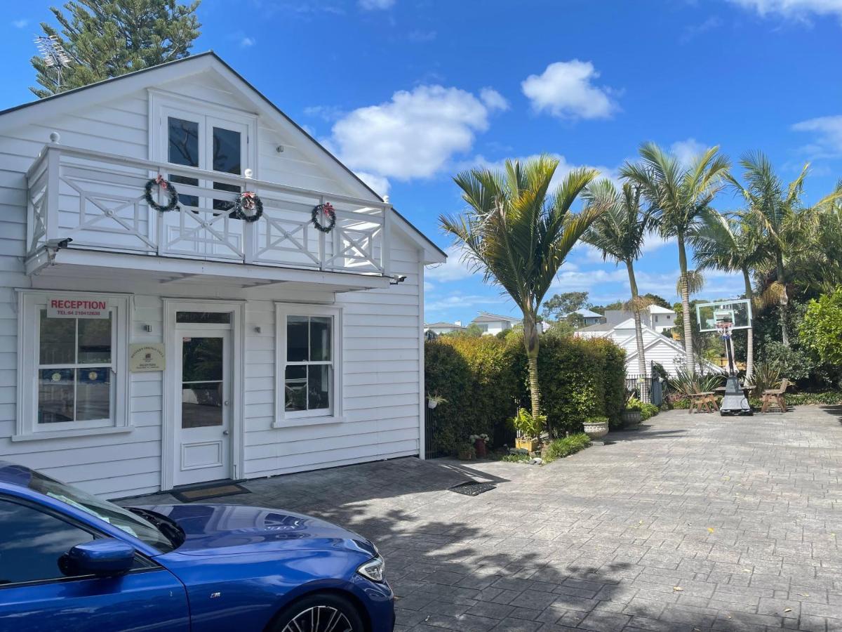 Western Springs Villa to Auckland Central Heritage Villa - Housity